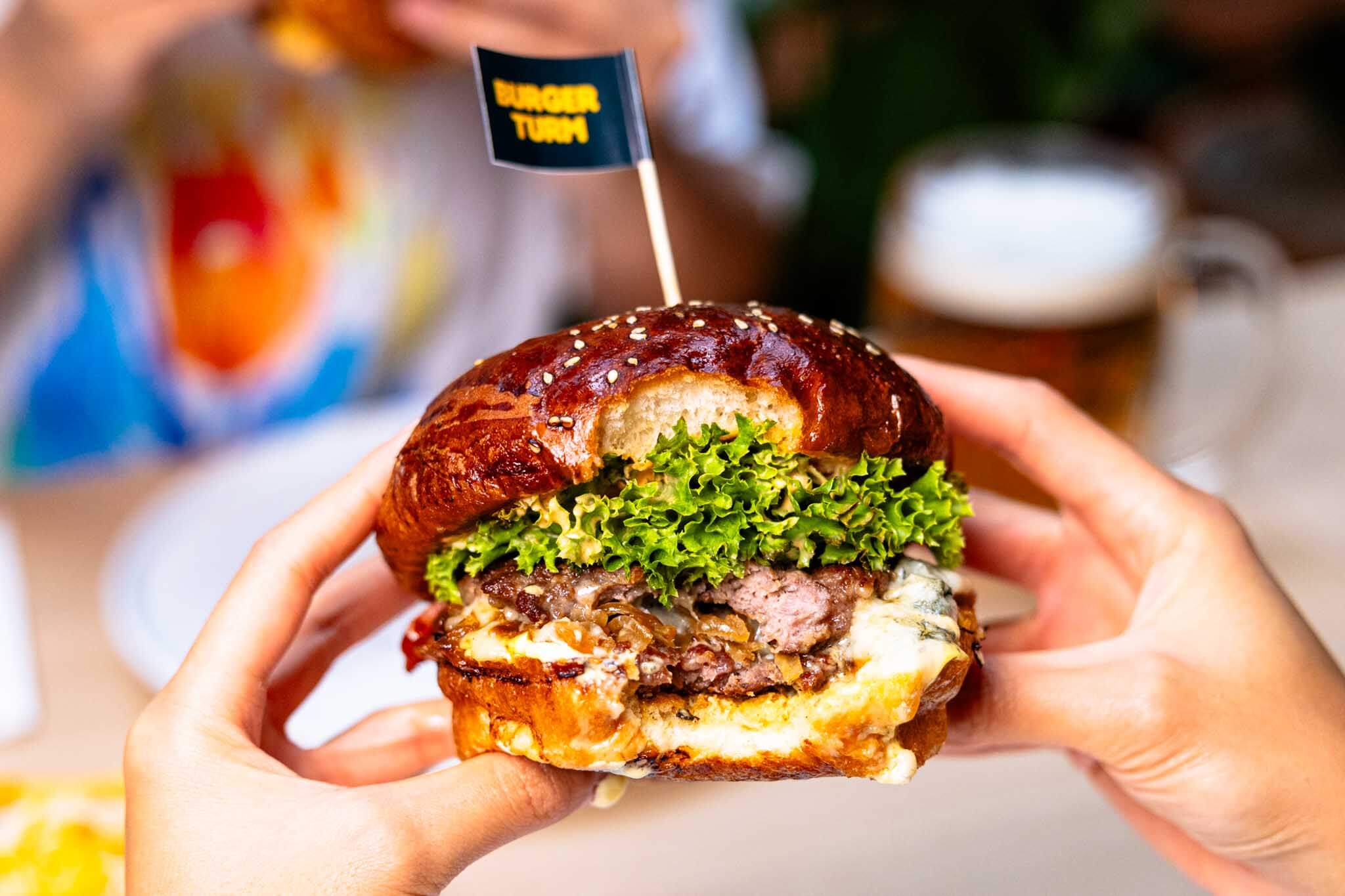 Sink Your Teeth into Perfection: Berlin's Best Burgers at Manifesto Market Potsdamer Platz