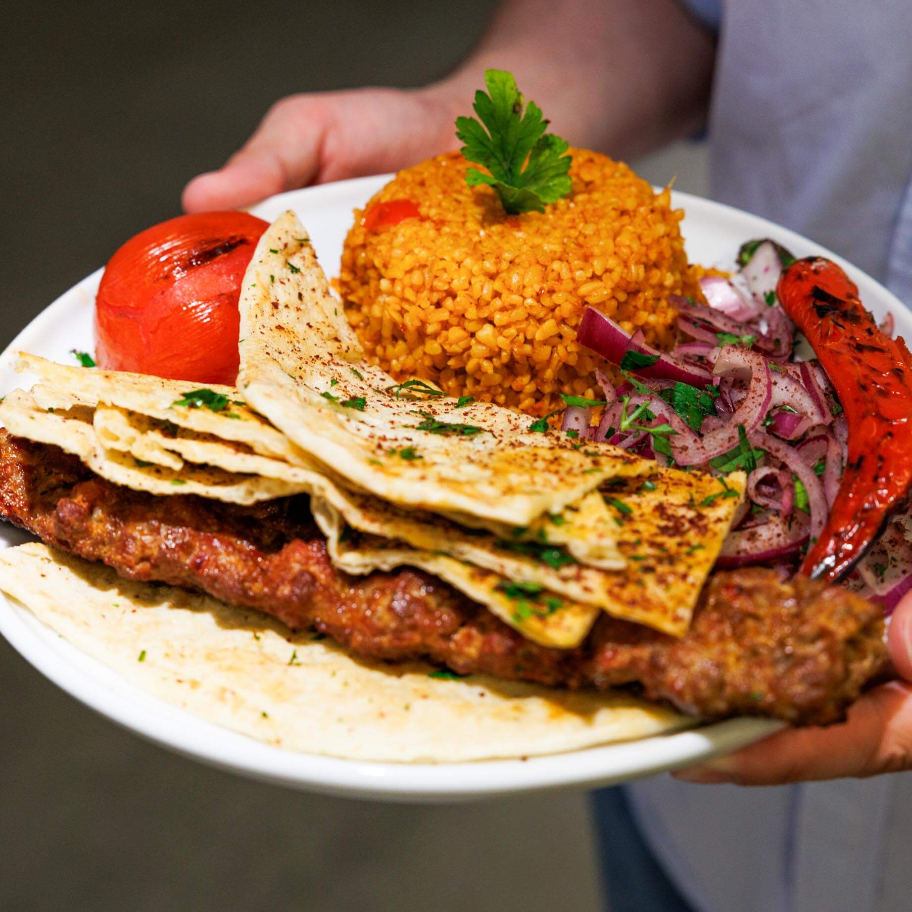 Öz Adana Grillhaus
